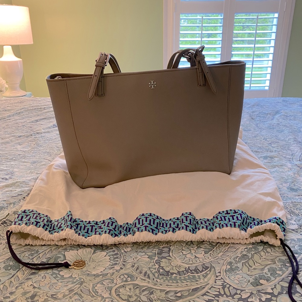 👜 TORY BURCH TOTE